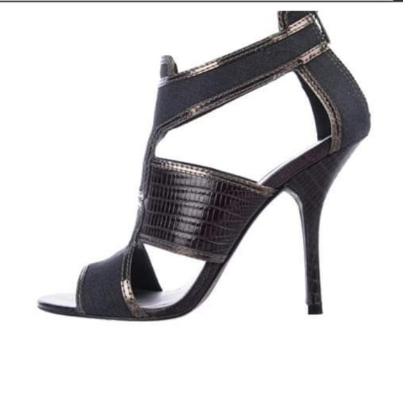 Tory Burch Shoes - { Tory Burch } caged 👠 heels / pumps